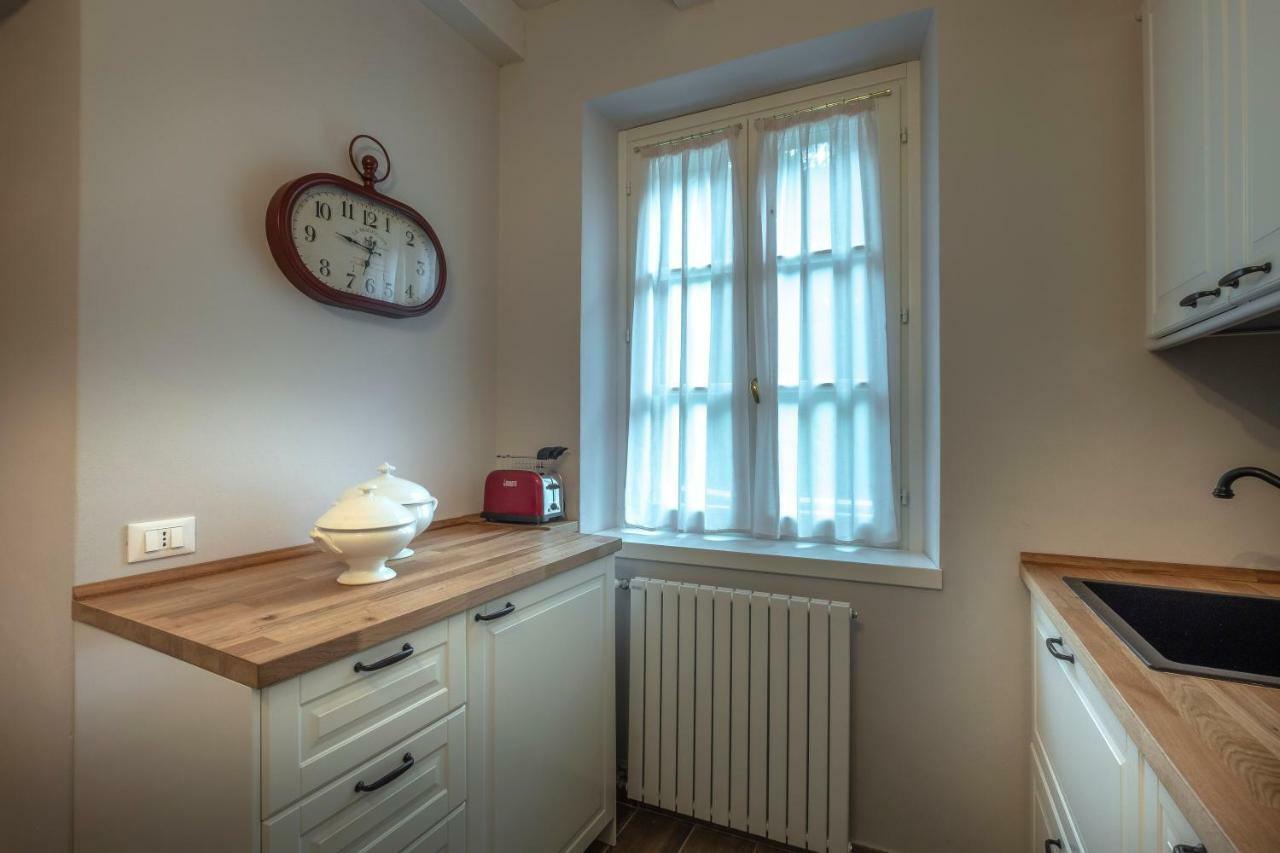 Apartamento Giardini Magnolia Belgirate Exterior foto