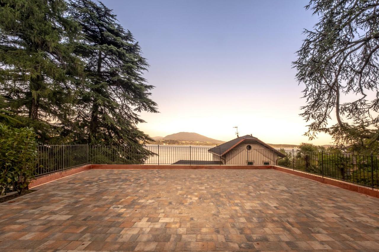 Apartamento Giardini Magnolia Belgirate Exterior foto
