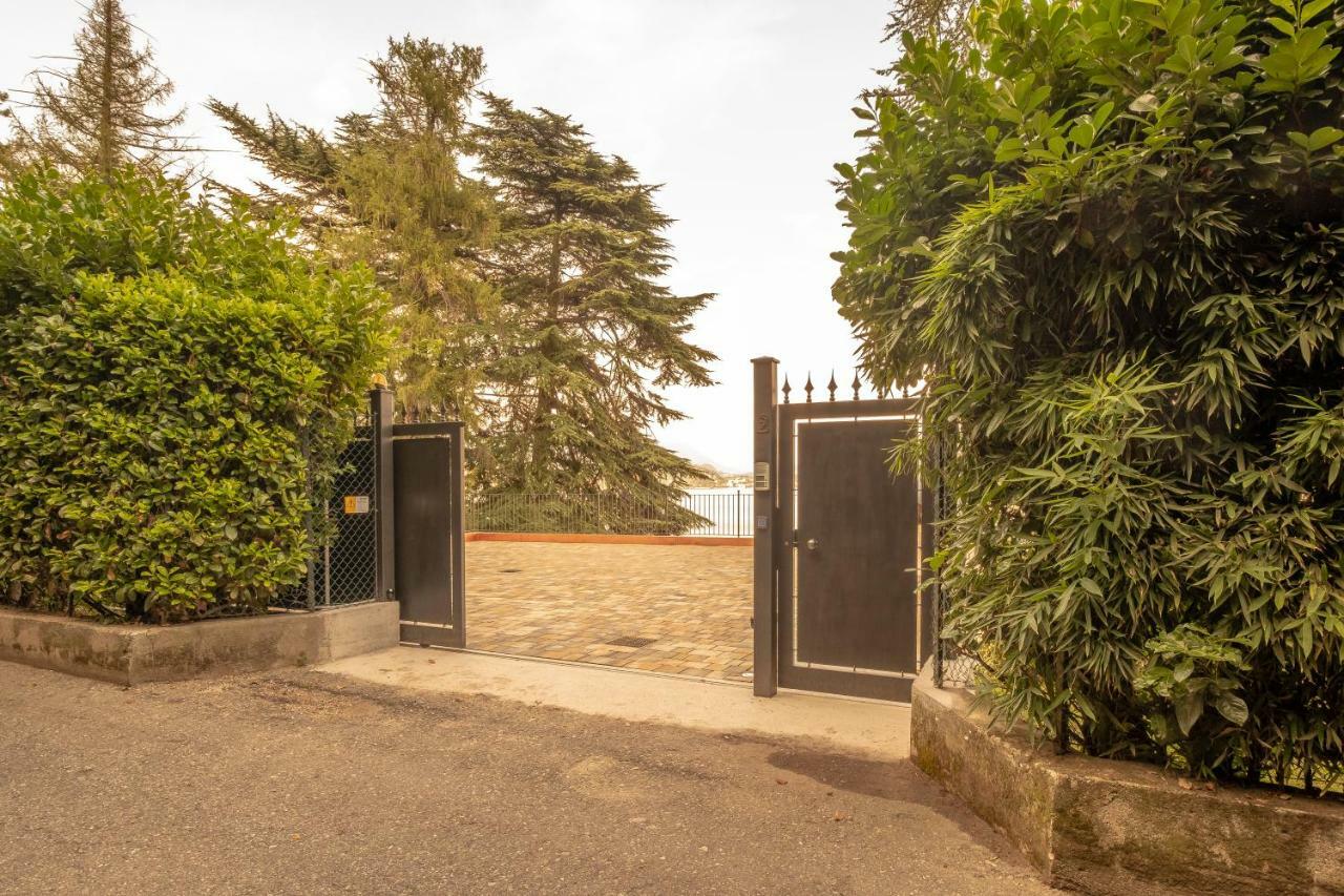 Apartamento Giardini Magnolia Belgirate Exterior foto