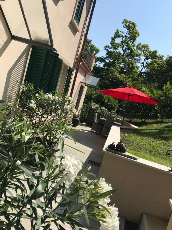 Apartamento Giardini Magnolia Belgirate Exterior foto