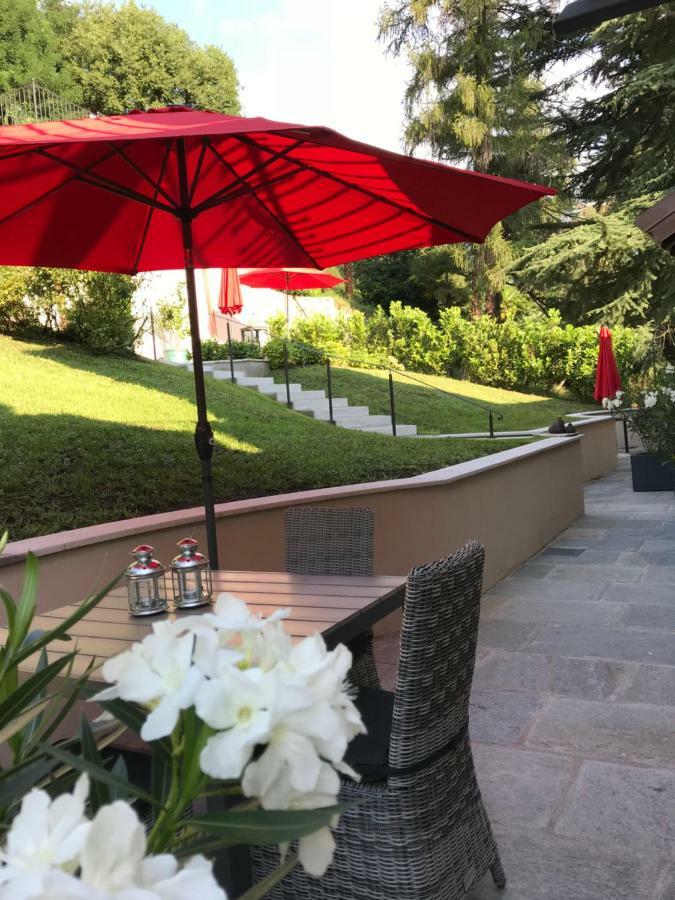 Apartamento Giardini Magnolia Belgirate Exterior foto